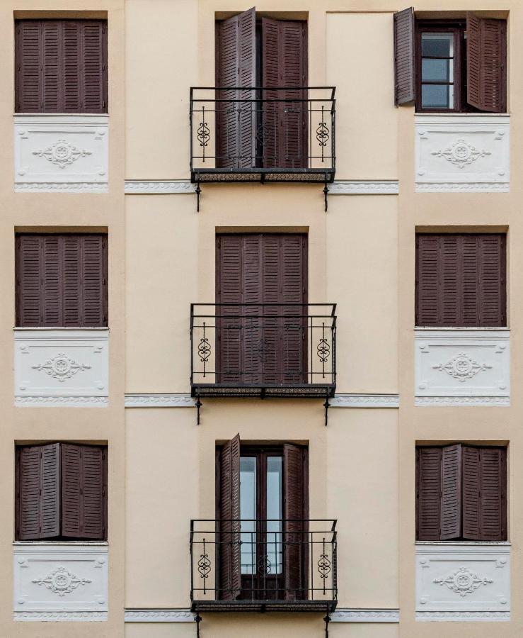 Bob W Arte Aparthotel Madrid